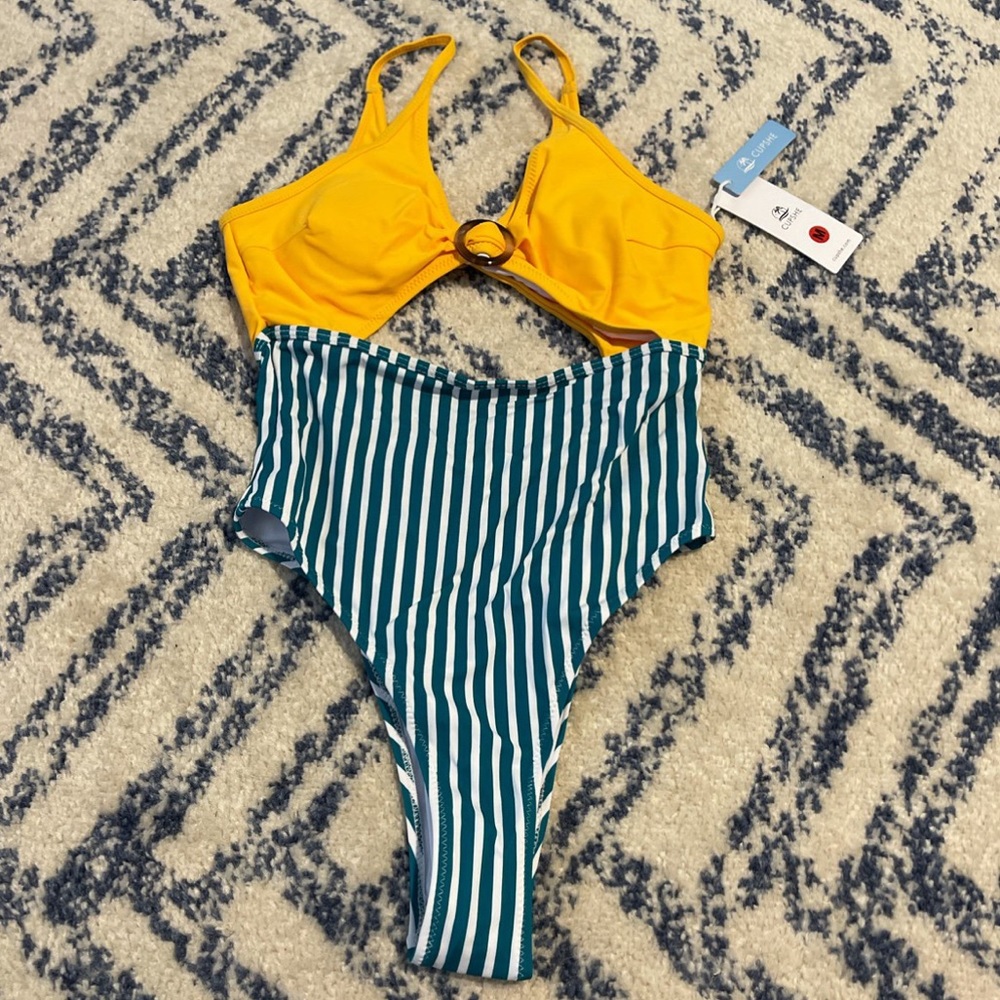 One piece bathing suit